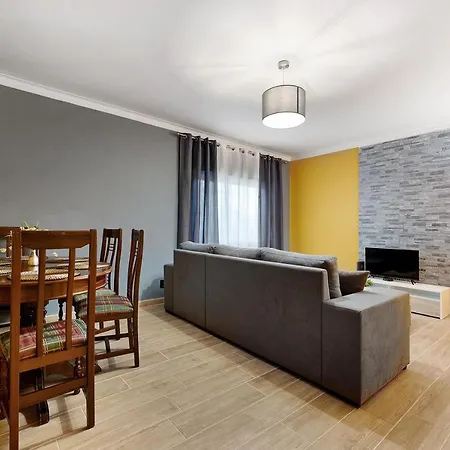 Ferias Felizes Apartman